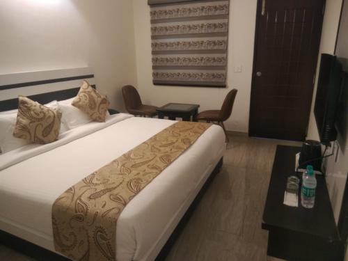 8db45ed2993711ec94830a58a9feac02